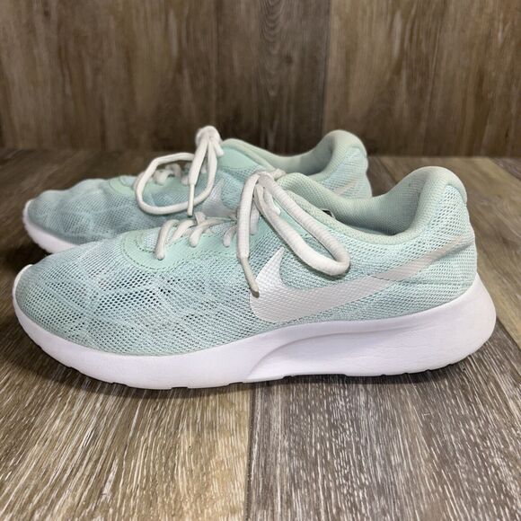 Nike Womens US Size 7.5 Tanjun SE 844908-304 Blue White Running Sneaker Shoes - Picture 5 of 11